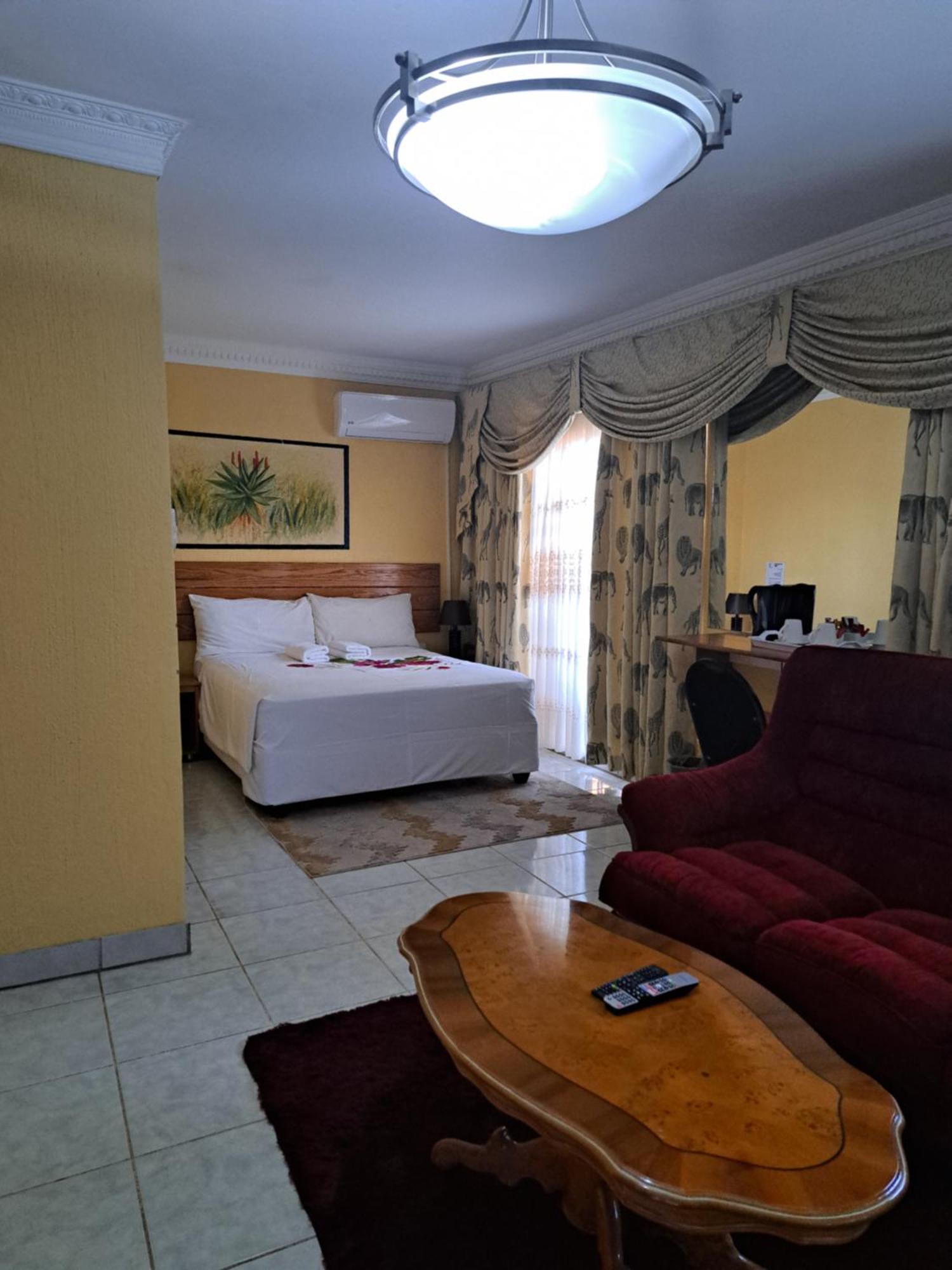 Mamli Guestlodge & Conferencing Schoemansdal エクステリア 写真